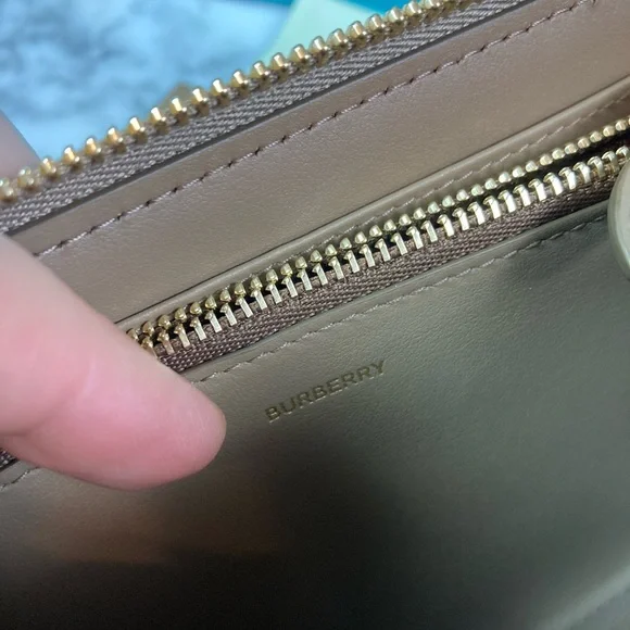 NWT Authentic Burberry House Check Canvas Brown Zip Around Wallet - Retail $630